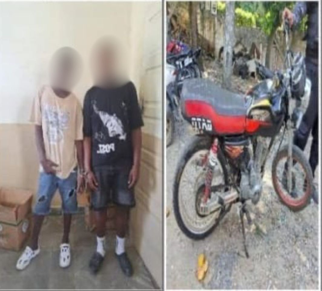 Policía captura dos presuntos delincuentes asaltaron estudiante en Caballona, SDO