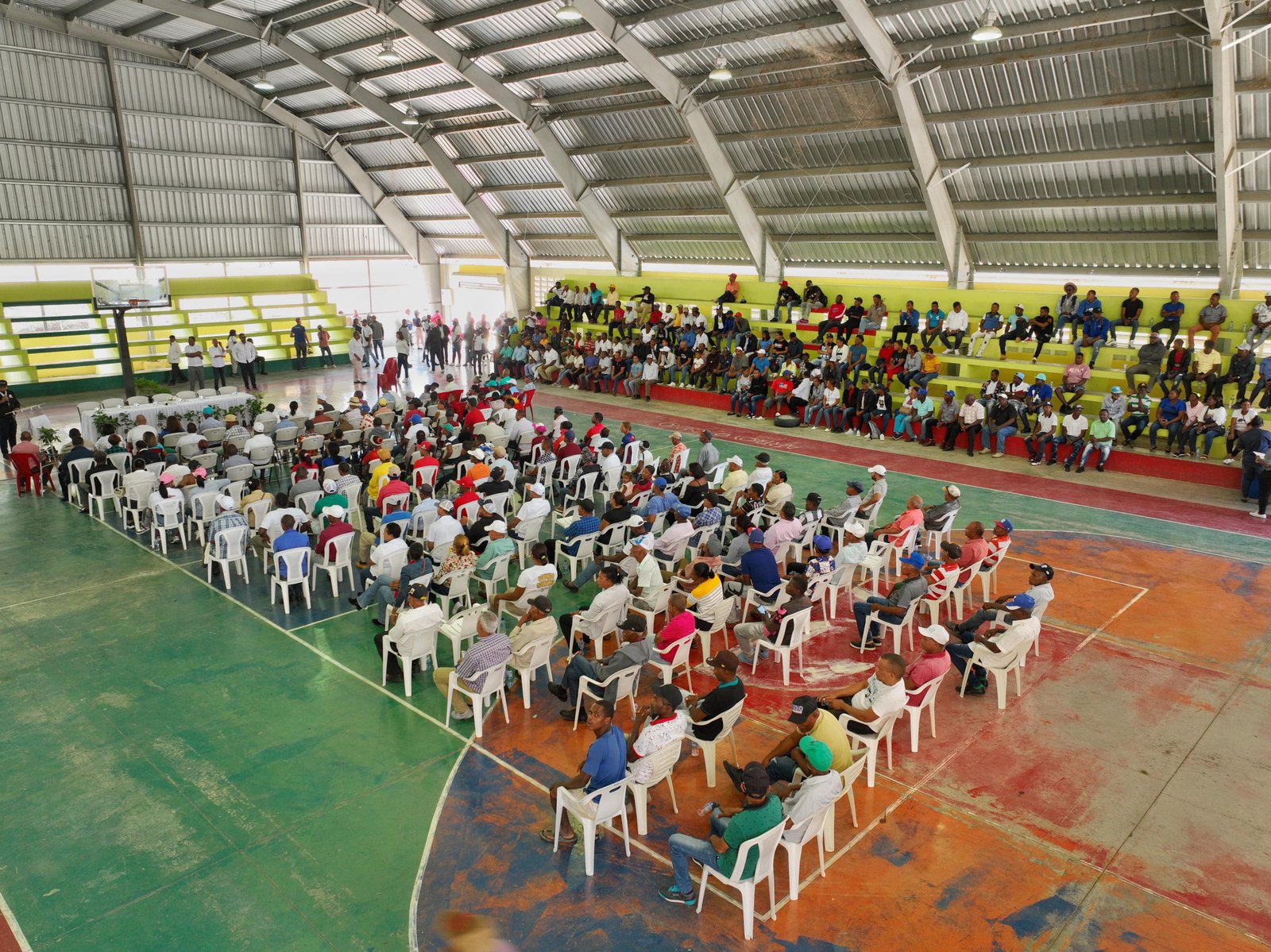 Utepda realiza encuentro de socialización con beneficiarios en los Fríos y Sabaneta