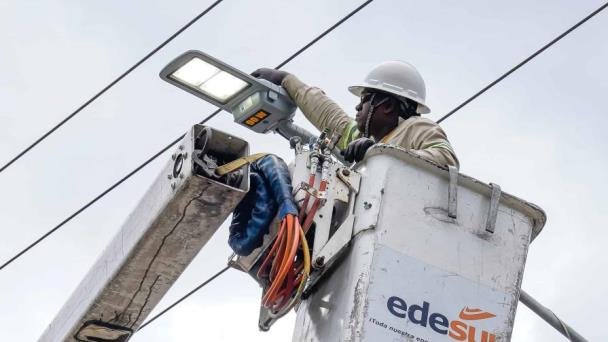 Sectores que no tendrán energía parte de este lunes por trabajos de mantenimiento