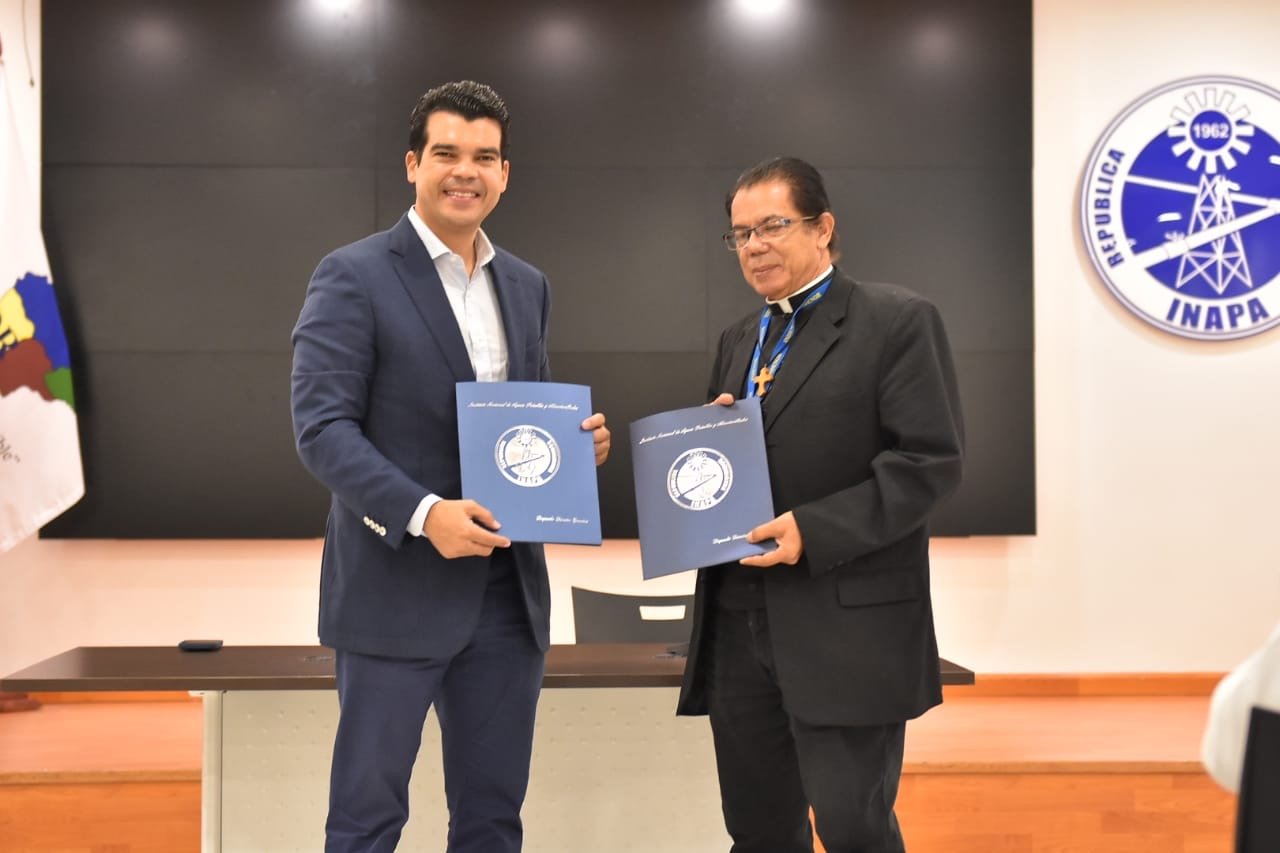 Inapa e Indenor firman convenio de colaboración para construir 7,500 módulos sanitarios en región noroeste 