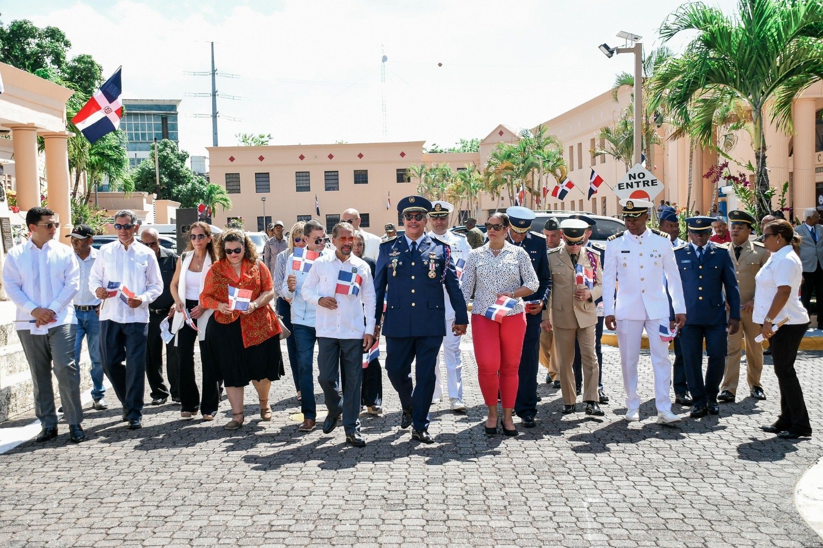 Efemérides Patrias resalta clima democrático en el 59 aniversario de la Revolución de Abril