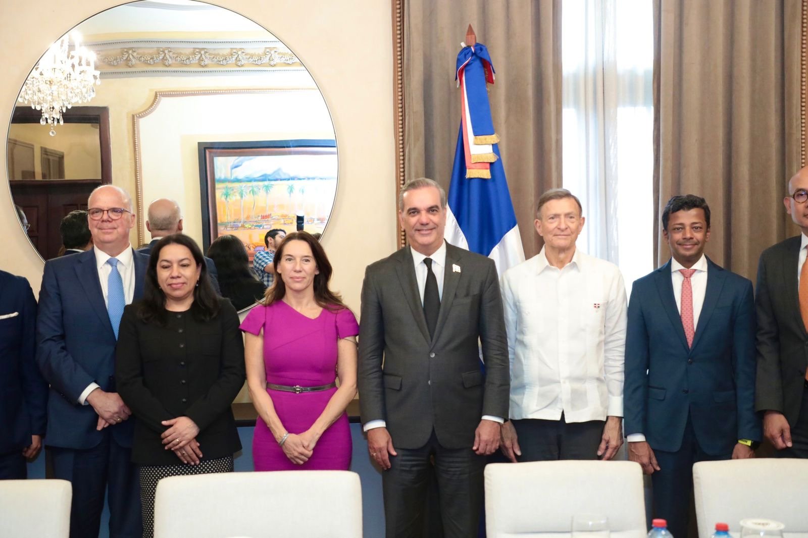Presidente Abinader recibe visita embajadores de diferentes países acreditados ante la Organización de las Naciones Unidas (ONU)