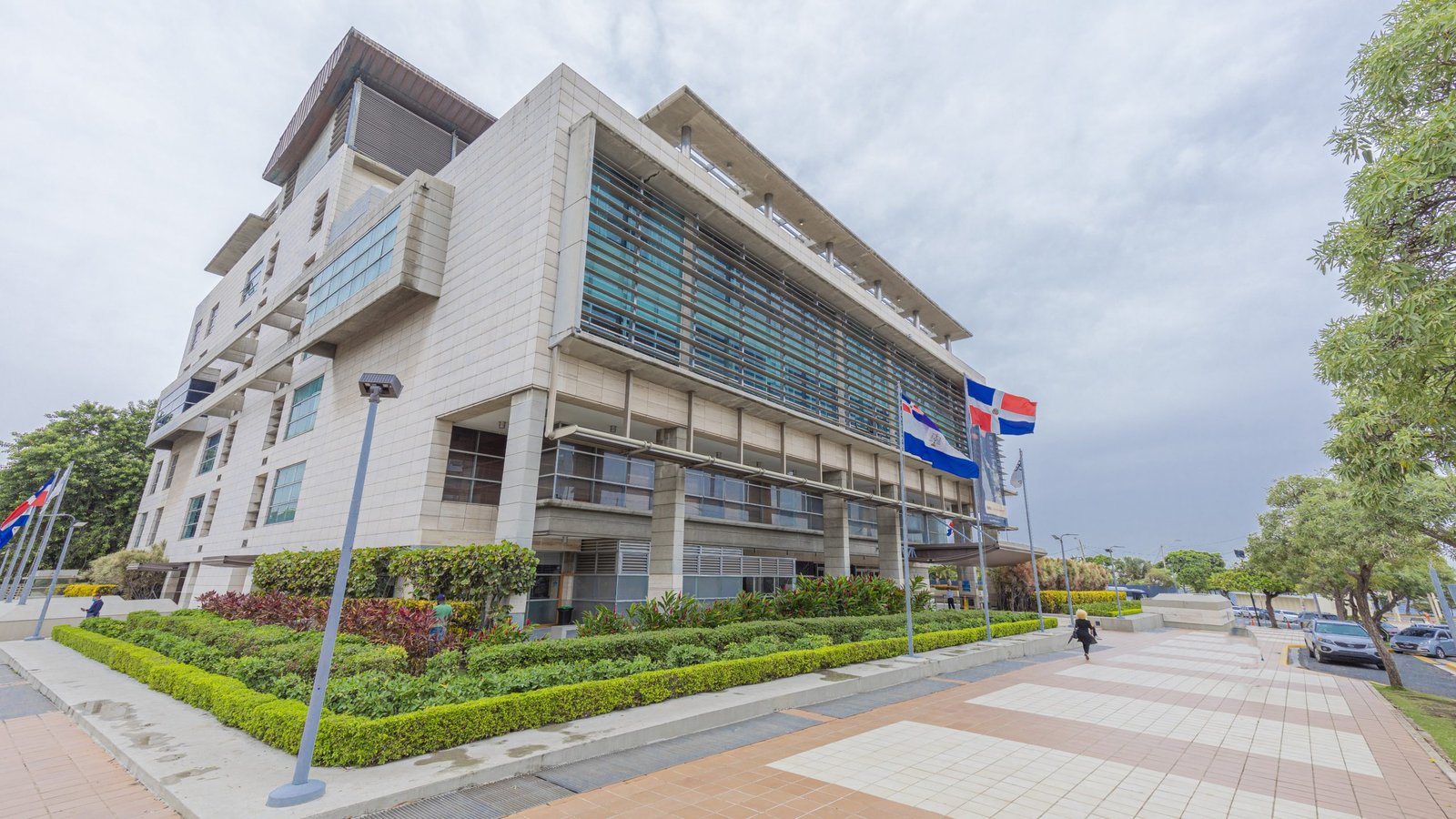 Ministerio Público logra Reino de España conceda extradición de dominicana vinculada a muerte de comerciante chino