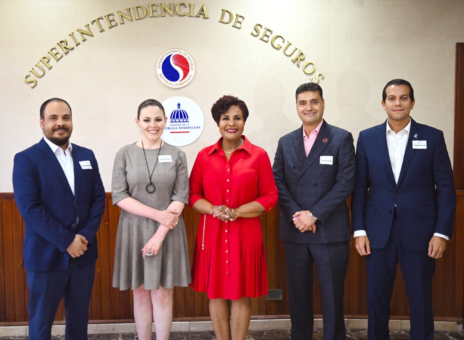   IMPRESIONA A REASEGURADORA INTERNACIONAL PENETRACION DEL MERCADO ASEGURADOR DOMINICANO
