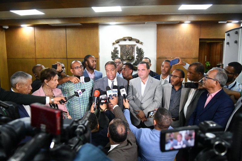 La JCE responde 58 peticiones oposición