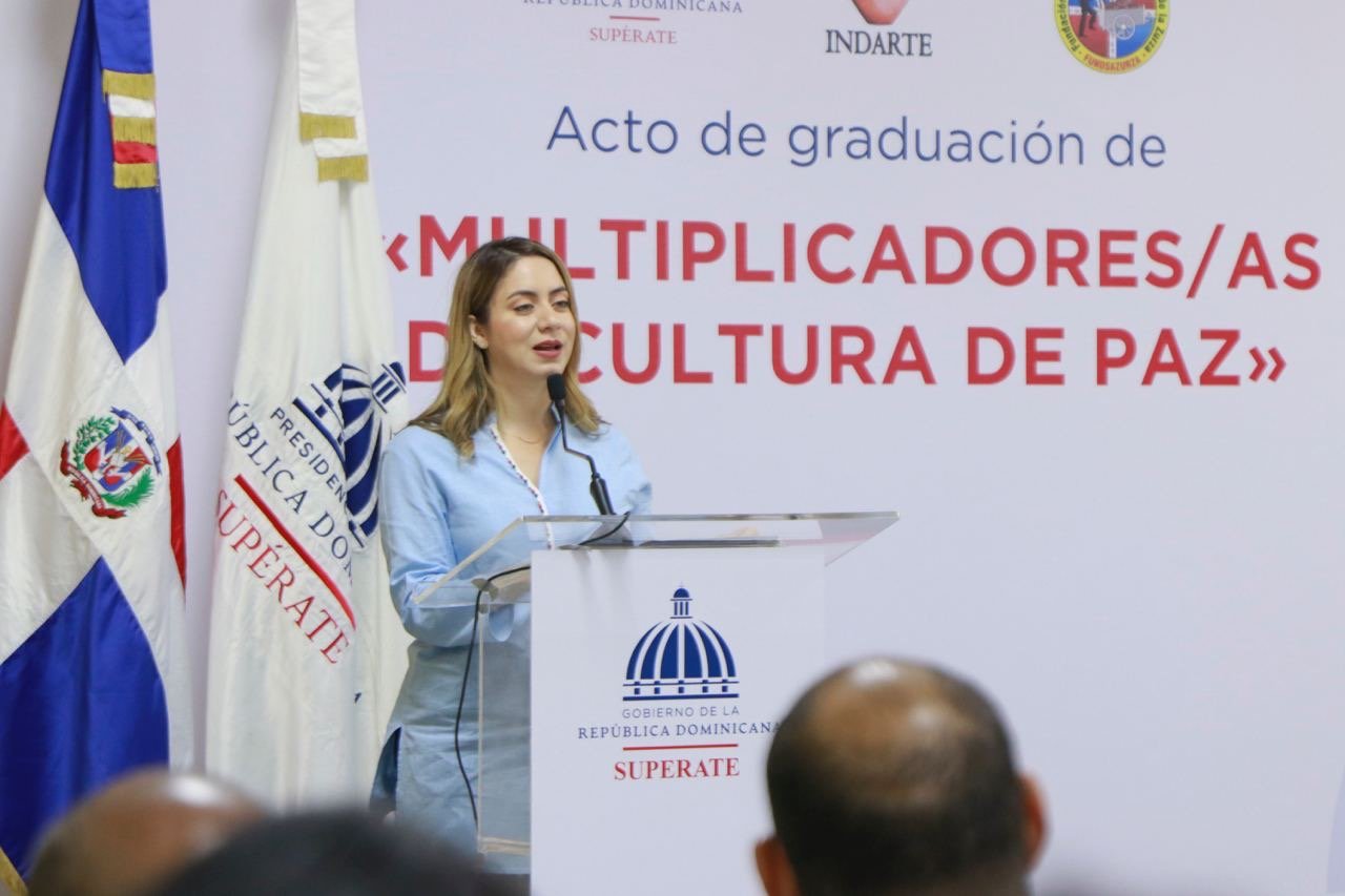 “Familias en paz” de Supérate gradúa 50 jóvenes y mujeres en crianza positiva y mediación de conflictos