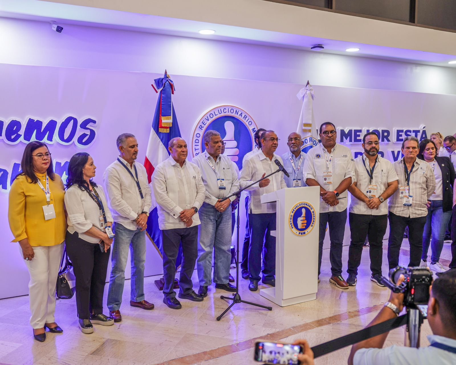 Ing. Deligne Ascención agradece a delegados y bases del PRM
