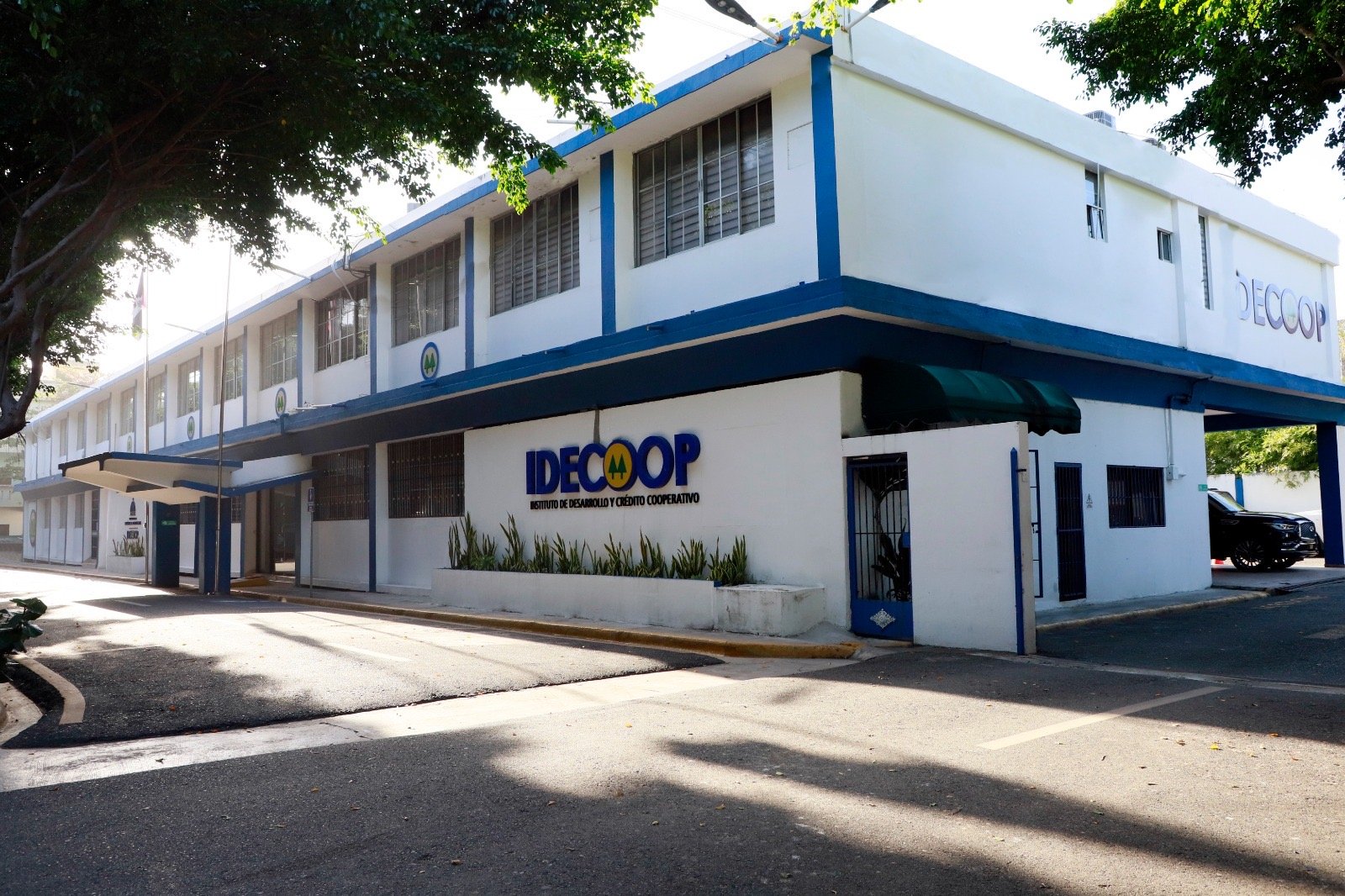 Administración de Franco de los Santos en IDECOOP, ha impartido más de 1,500 talleres formativos  