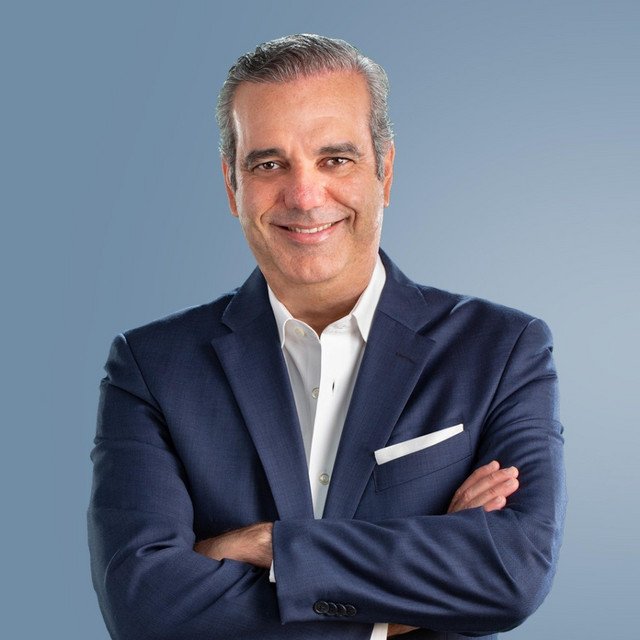 Luís Abinader debe hacer honor a su slogan “El Cambio” y remeniar la mata