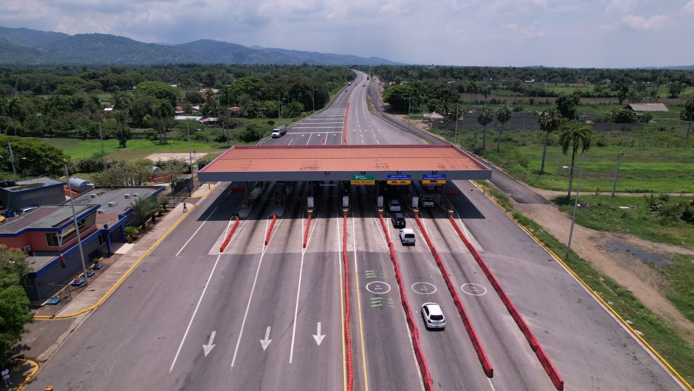 Conductores, la pieza clave para agilizar el tránsito en las estaciones de peaje, según especialista