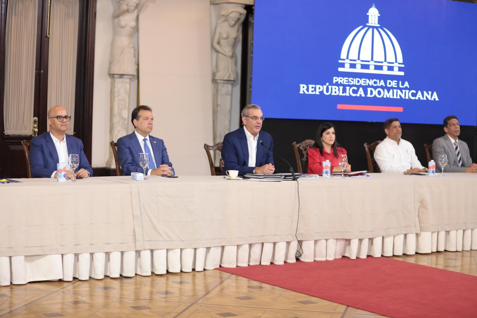 Presidente Abinader asegura que crecimiento de un 23%, de las exportaciones del país en últimos tres años, son los mejores de la historia exportadora de RD