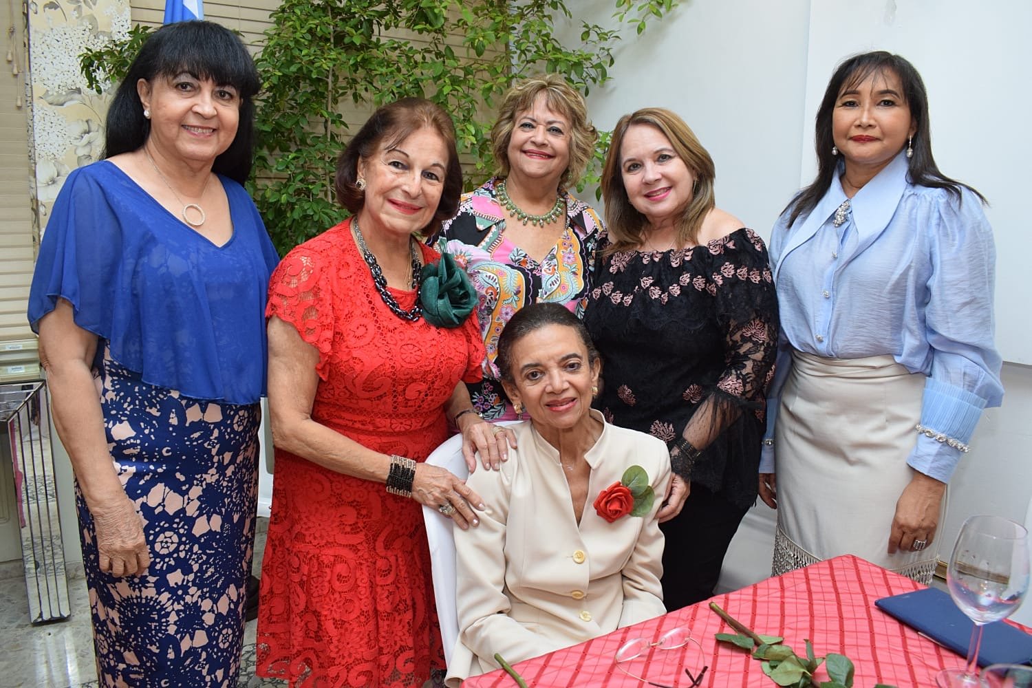 Consejo Nacional de Mujeres (CNM) Inc., reconoce a trece madres ejemplares