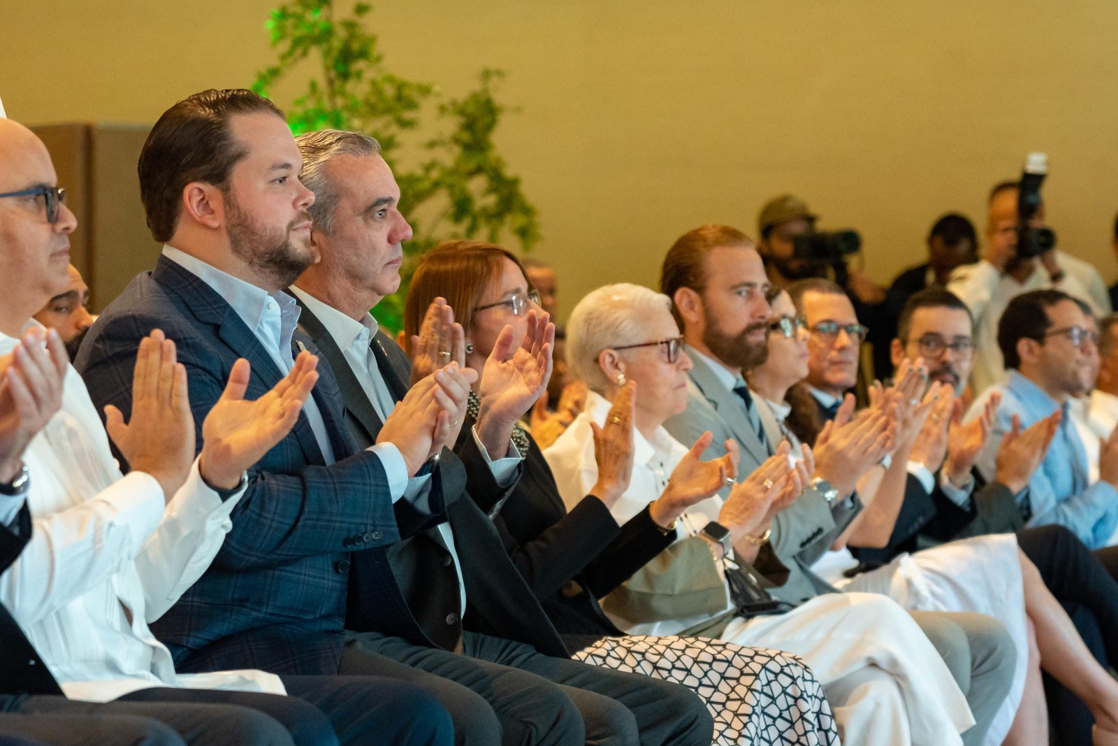 Realizan entrega del Premio “El Cambio Climático no conoce Fronteras” en memoria a Orlando Jorge Mera 
