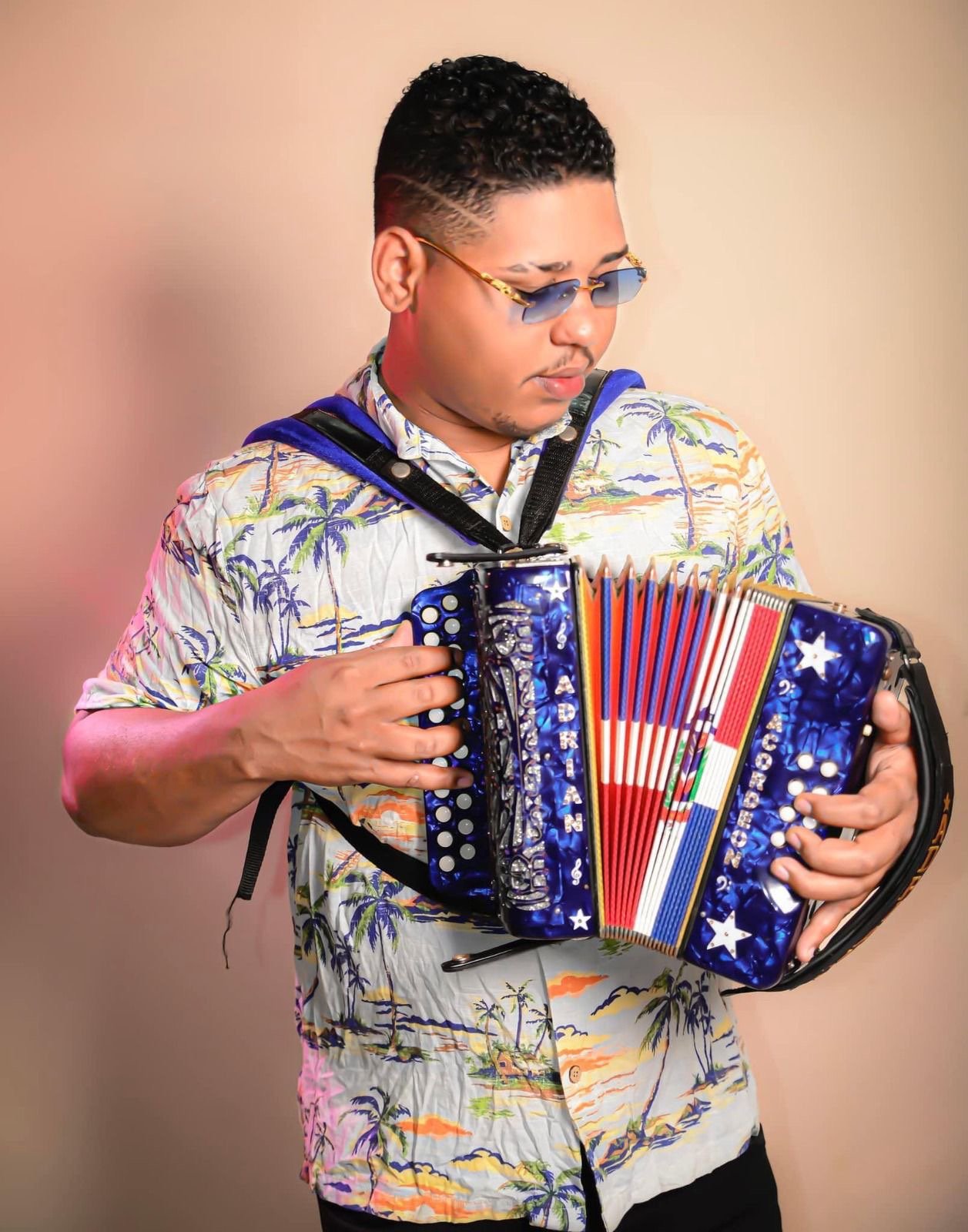 Adrián Acordeón representará a RD en Festival de Folclor de Bogotá 