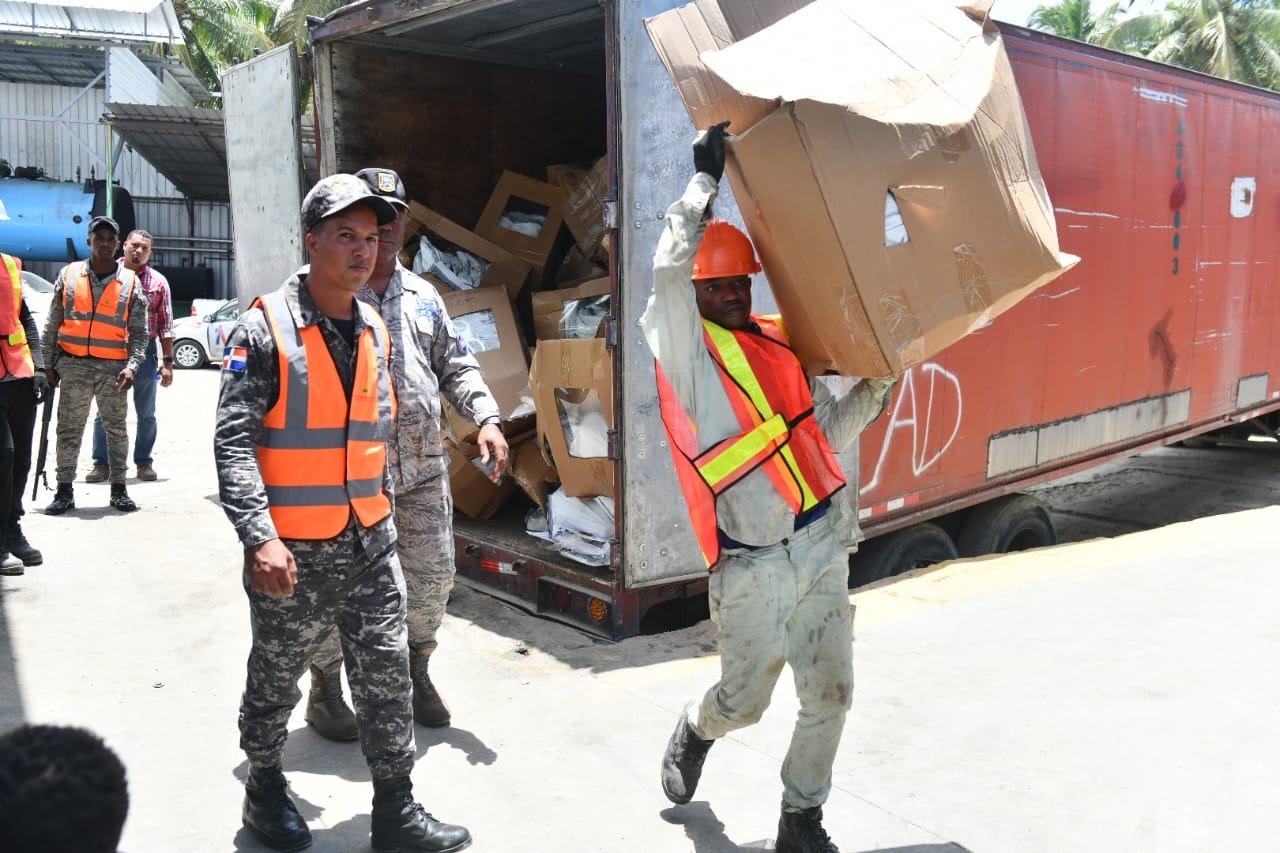 JCE inicia incineración de boletas de las elecciones municipales de febrero pasado 