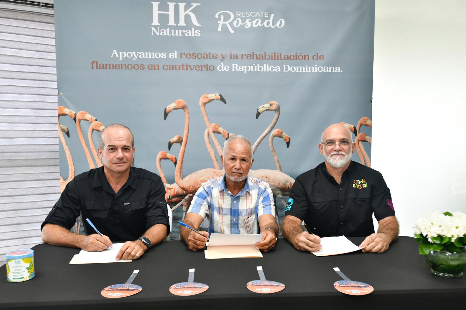 Halka Industrial y HK Naturals se unen para proteger al flamenco caribeño junto a Rescate Rosado