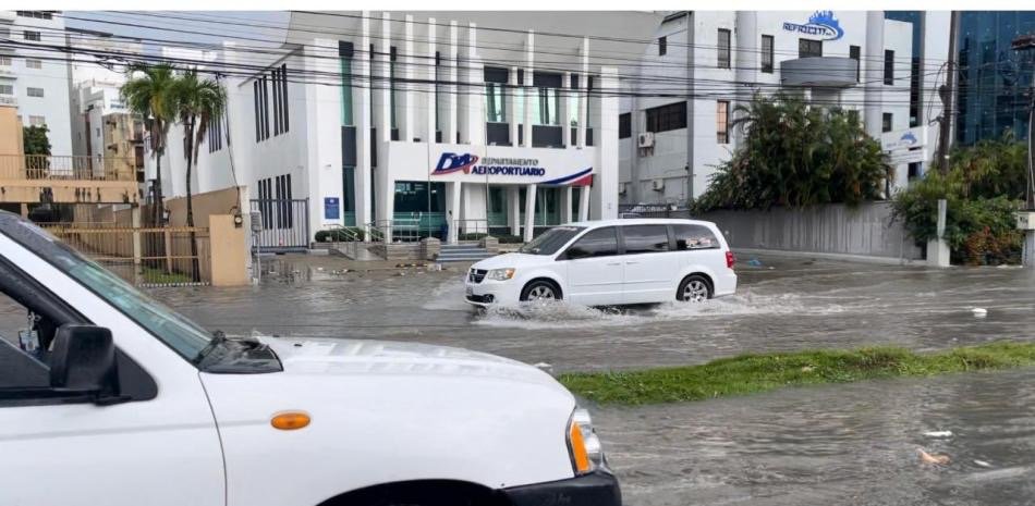 Onamet: Las lluvias seguirán las próximas 24 a 48 horas con vientos y posibles granizadas