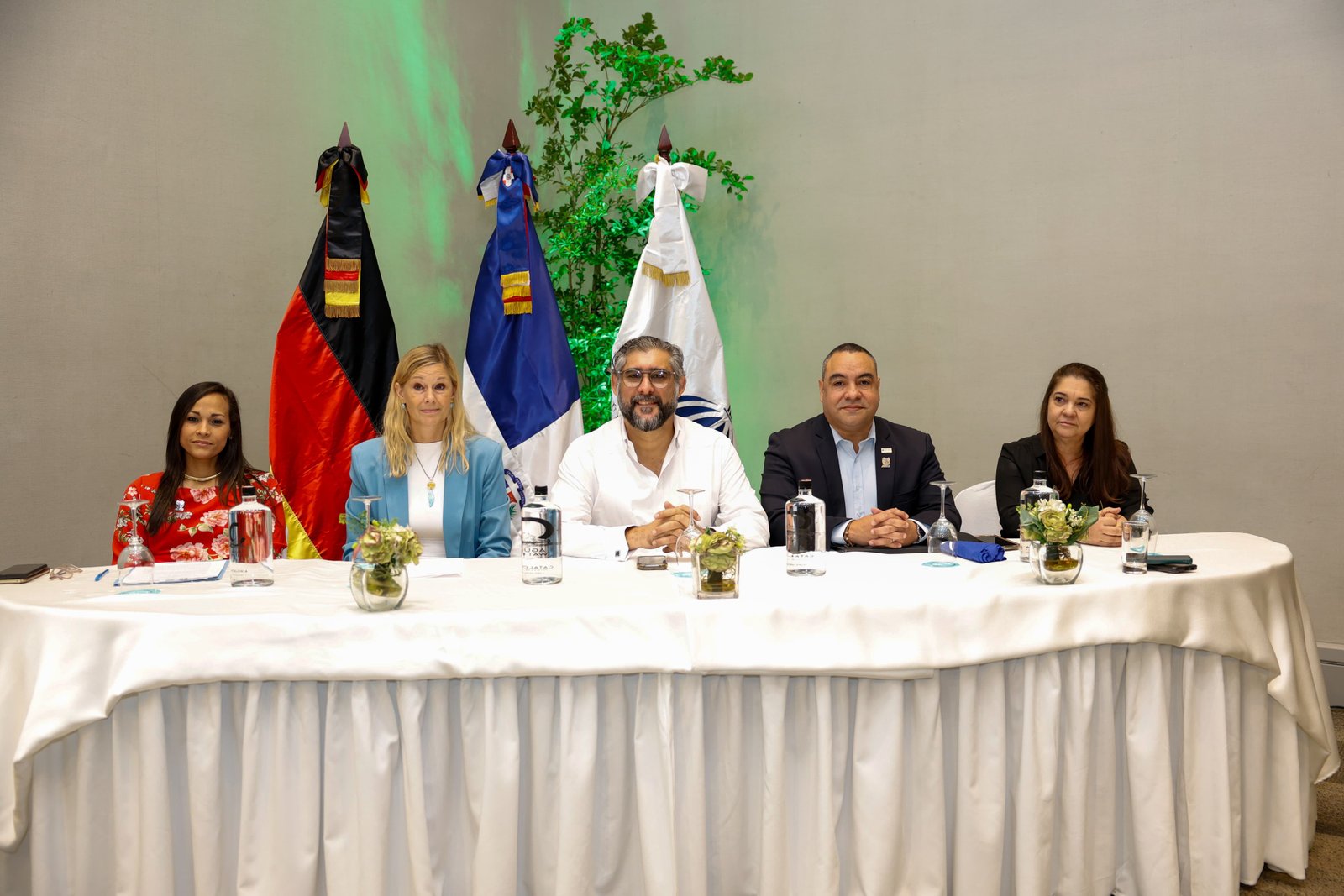 Medio Ambiente y Cooperación Alemana presentan innovador Sello ABS RD, una apuesta a la sostenibilidad y bienestar humano