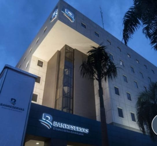 Abogado denuncia traspasos irregulares de las AFP
