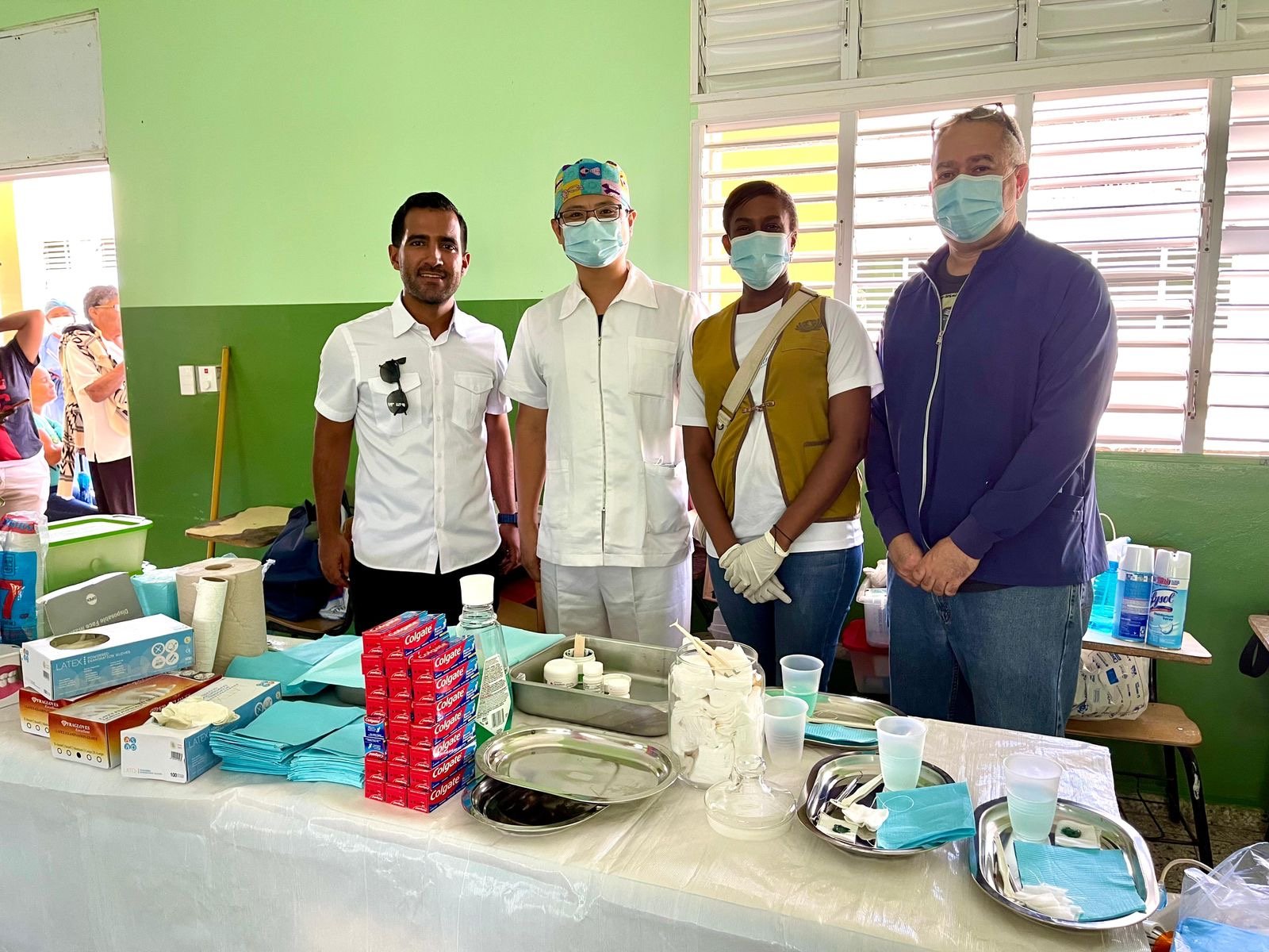 Doctor Luis Cruz realiza operativo médico en Polo Barahona 