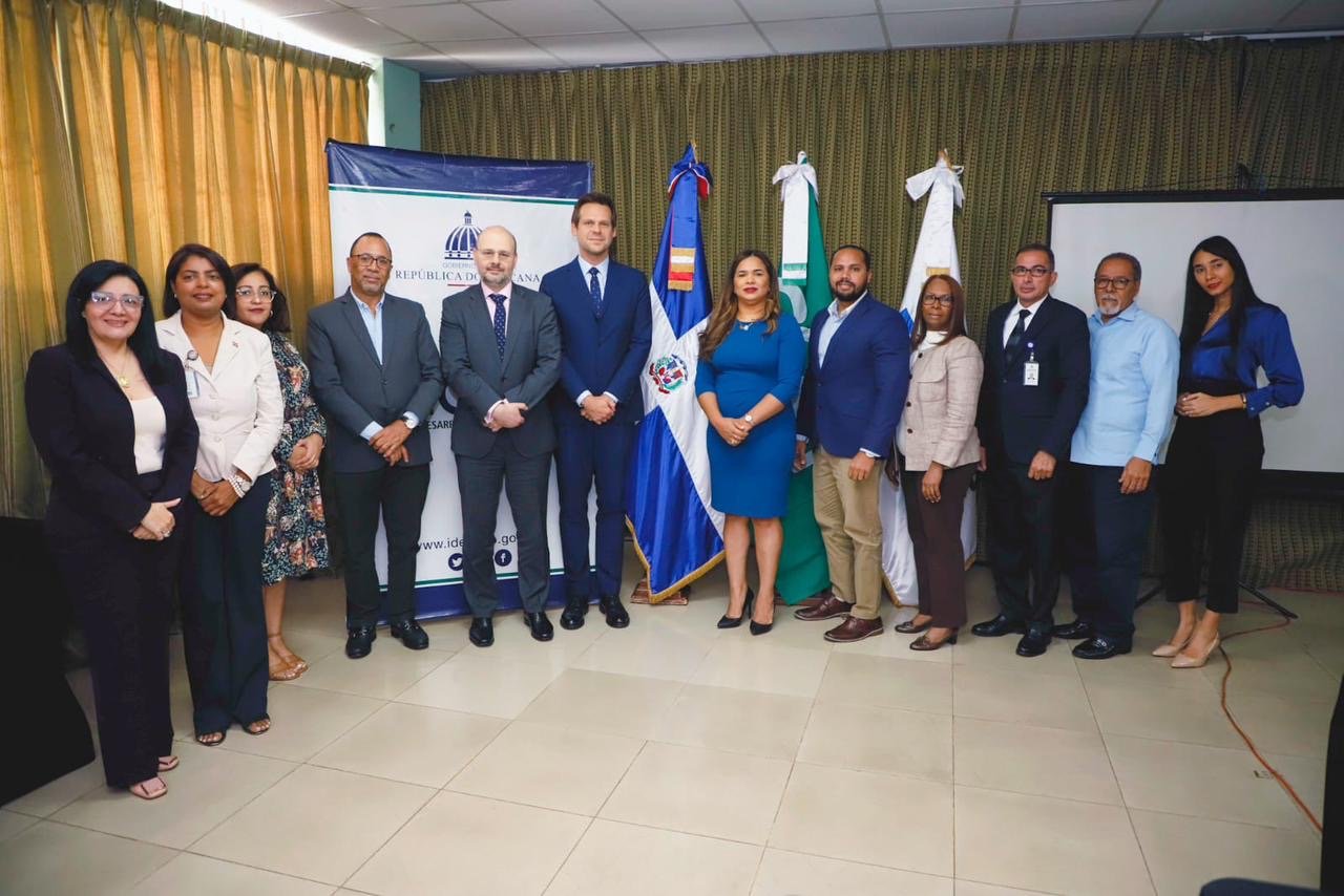 IDECOOP presenta avances en la regulación y supervisión del sector cooperativo ante delegación del FMI