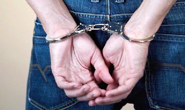 Apresado hombre por estafa de más de 25,000 pesos contra una ciudadana