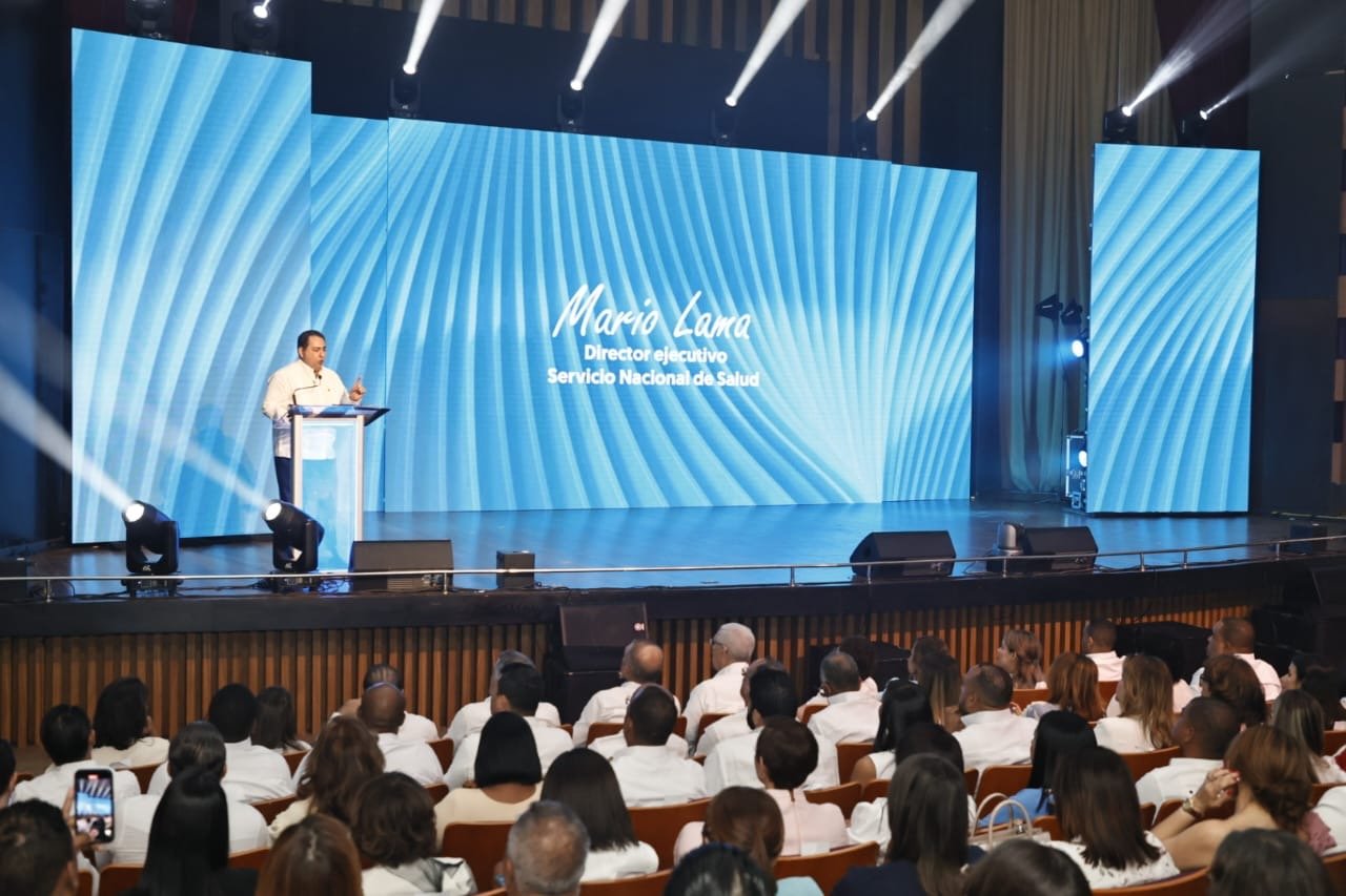 SNS premia desempeño de 12 hospitales, 3 centros diagnósticos, dos regionales y dos direcciones Nivel Central