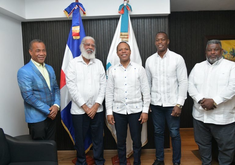 Fenatrano e Intrant plantean disposición para descongestionar varias vías de Santo Domingo