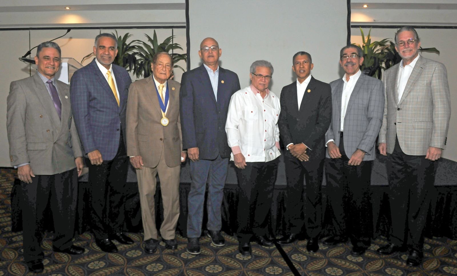 "Renovación y Compromiso: El Colegio Dominicano de Cirujanos Juramenta su Nueva Directiva"