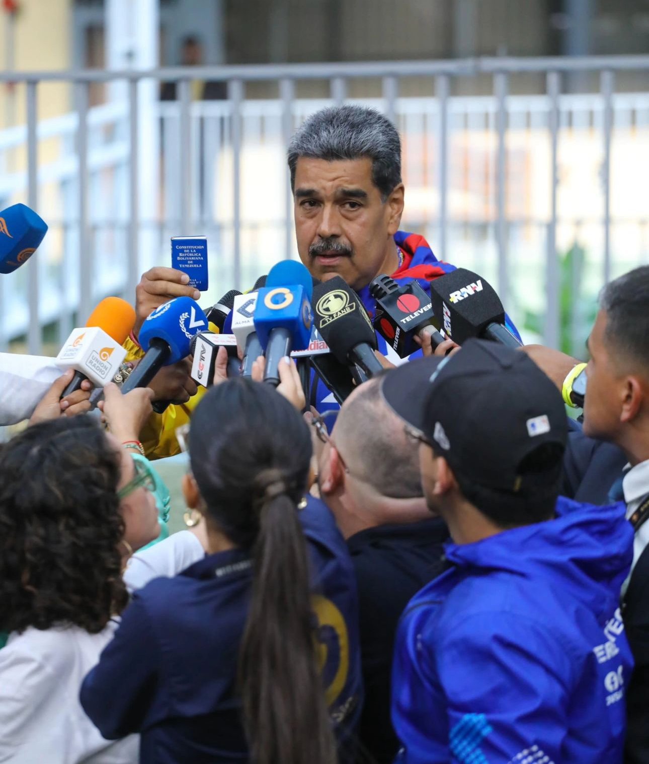 ¿Qué opciones tiene Maduro tras las controvertidas elecciones presidenciales de Venezuela?