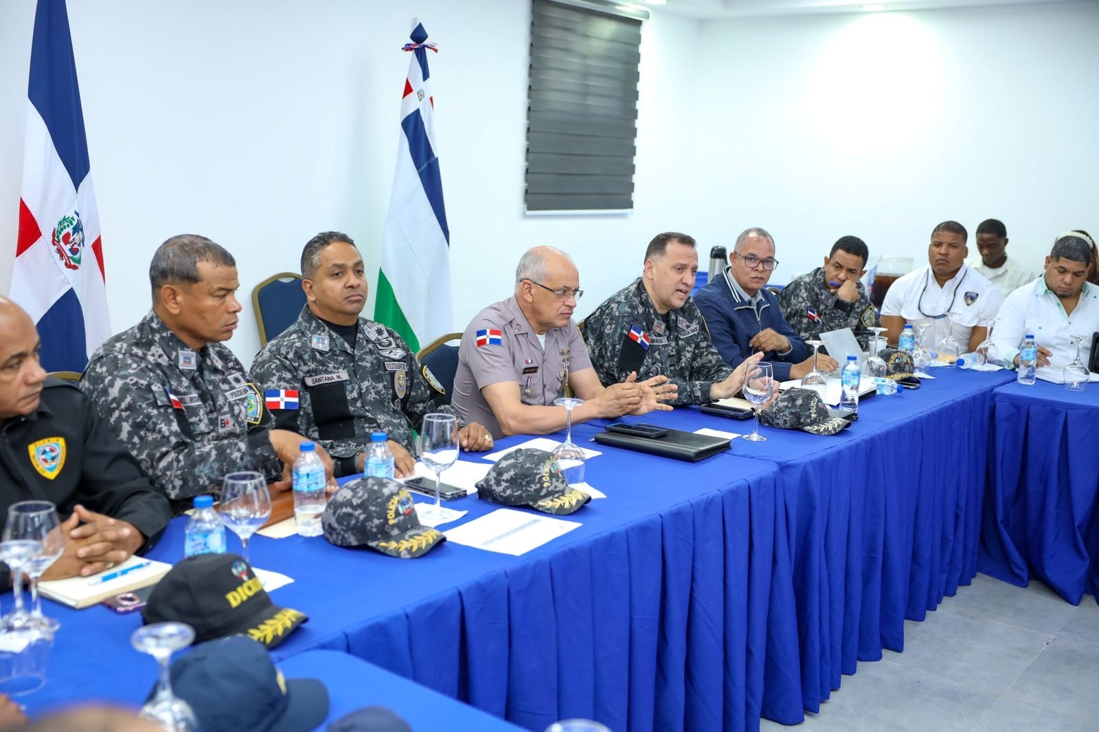 Policía realiza reunión para elaborar Plan de Seguridad Integral para la Zona Colonial