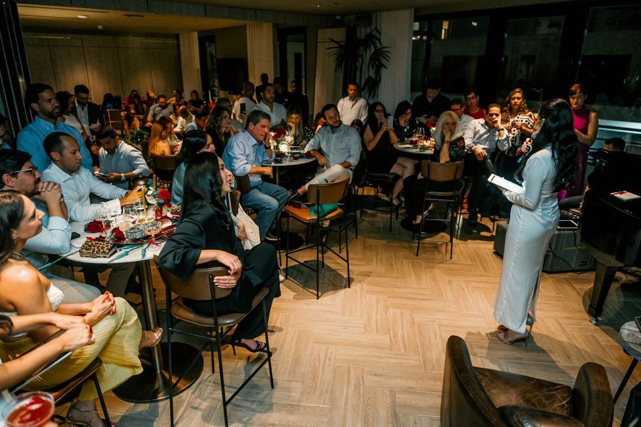 Carla Soto presenta su nuevo proyecto poético "Coesia"