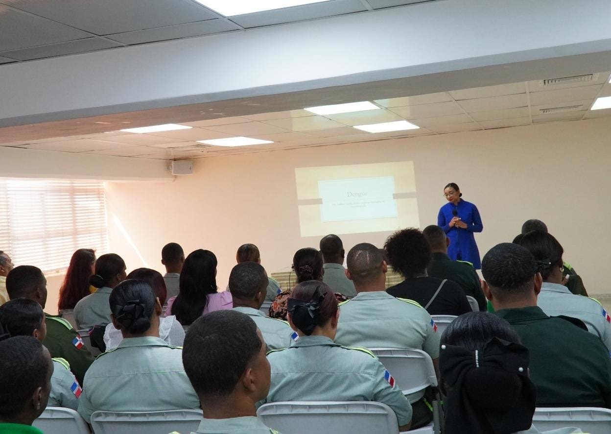 Personal de la DIGESSET recibe charla sobre “Prevención del Dengue”