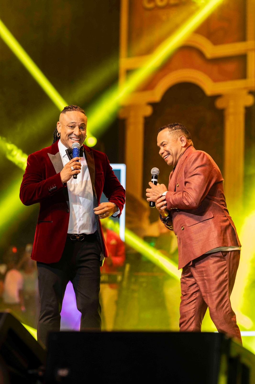 Krisspy logra épico concierto en Gran Teatro del Cibao