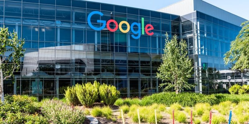 Tras fallo por monopolio, Departamento de Justicia de EE.UU. estudiaría desmantelar Google