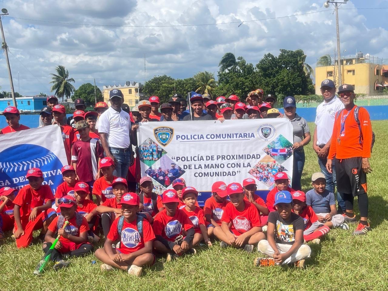 Policía Comunitaria imparte charla Liga Deportiva  Cultural Invivienda