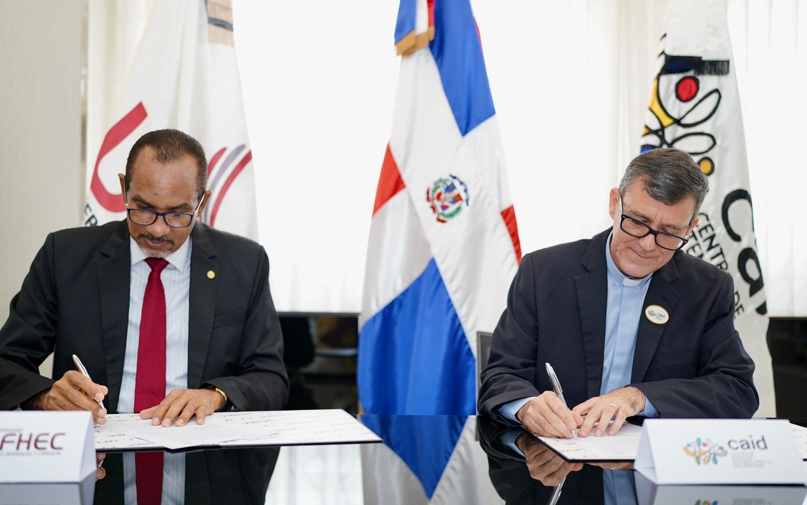 La UFHEC y el CAID crearán nuevas carreras en terapias del habla, ocupacional y conductual