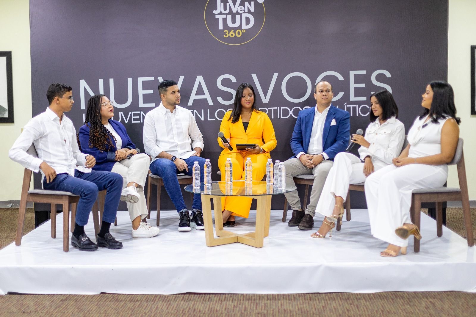 Celebran foro "Nuevas voces, la juventud en los partidos políticos