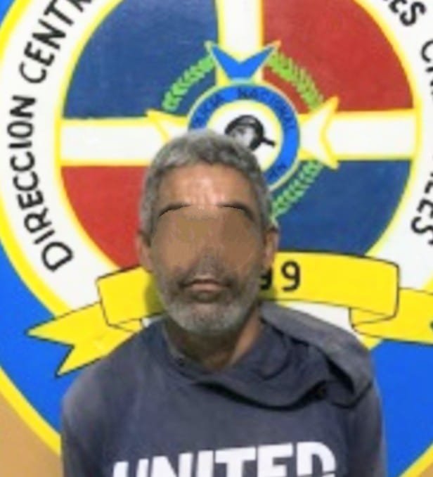 Policía apresa en Barahona a hombre buscado por estafa desde 2022 en Santiago