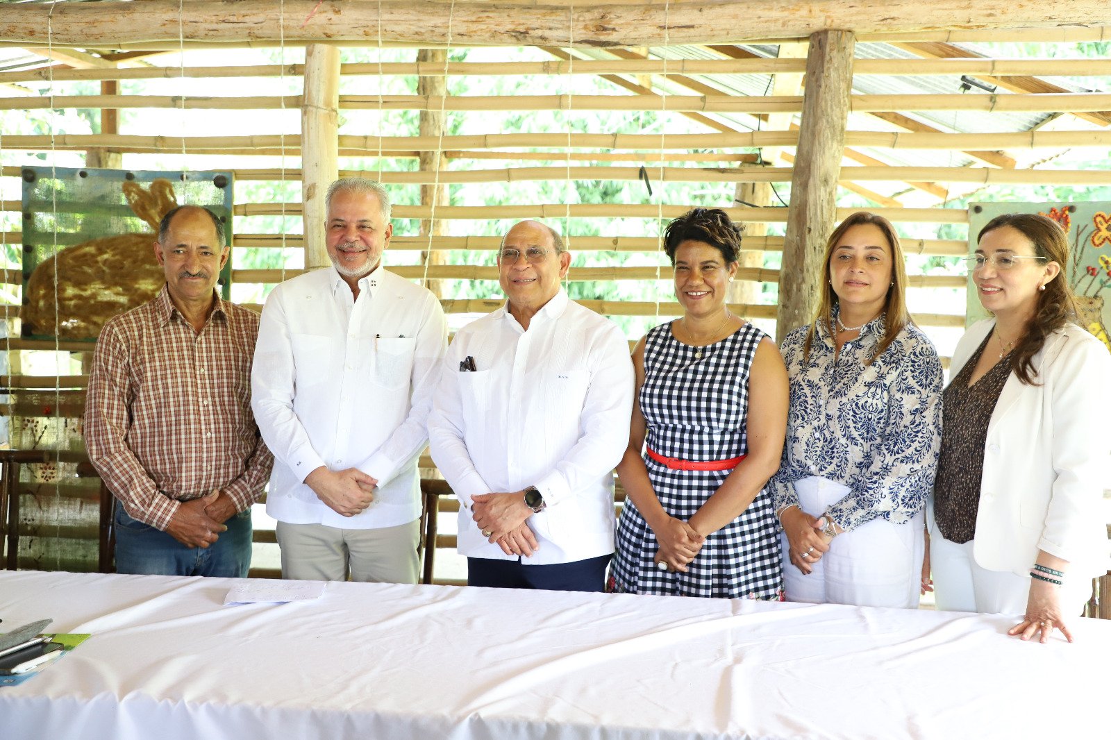 EGEHID pacta con Federación de Campesinos hacia el Progreso