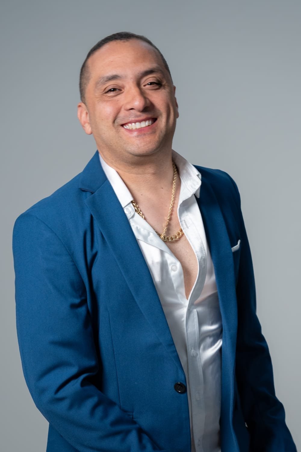 “Pásame la botella” Yimy Jackson en íntimo para todos sus seguidores