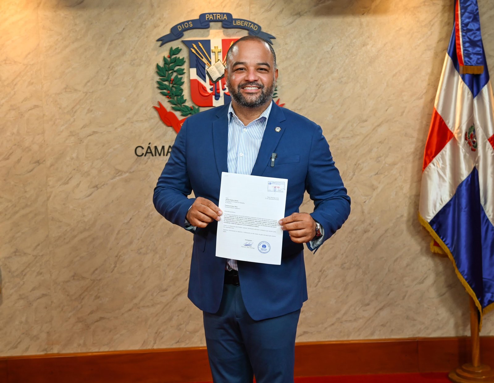 Diputado Carlos Pérez solicita al presidente Abinader la construcción de un Instituto Técnico Superior Comunitario y al Ministerio de Deportes la creación de un multiuso en San Felipe, Santo Domingo Norte