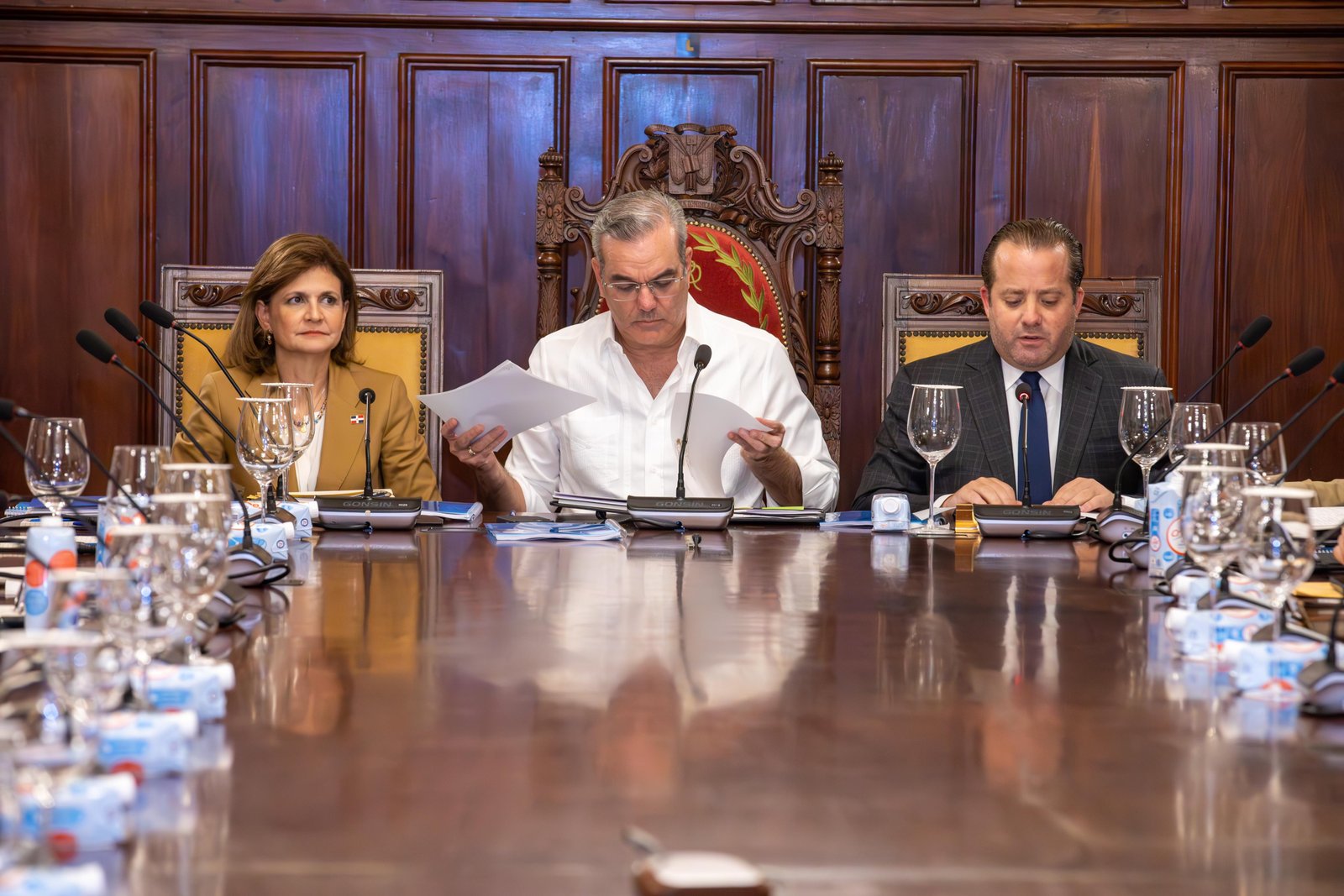 Presidente Abinader encabeza consejo de ministros para conocer primer presupuesto realizado bajo las directrices de la ley de responsabilidad fiscal
