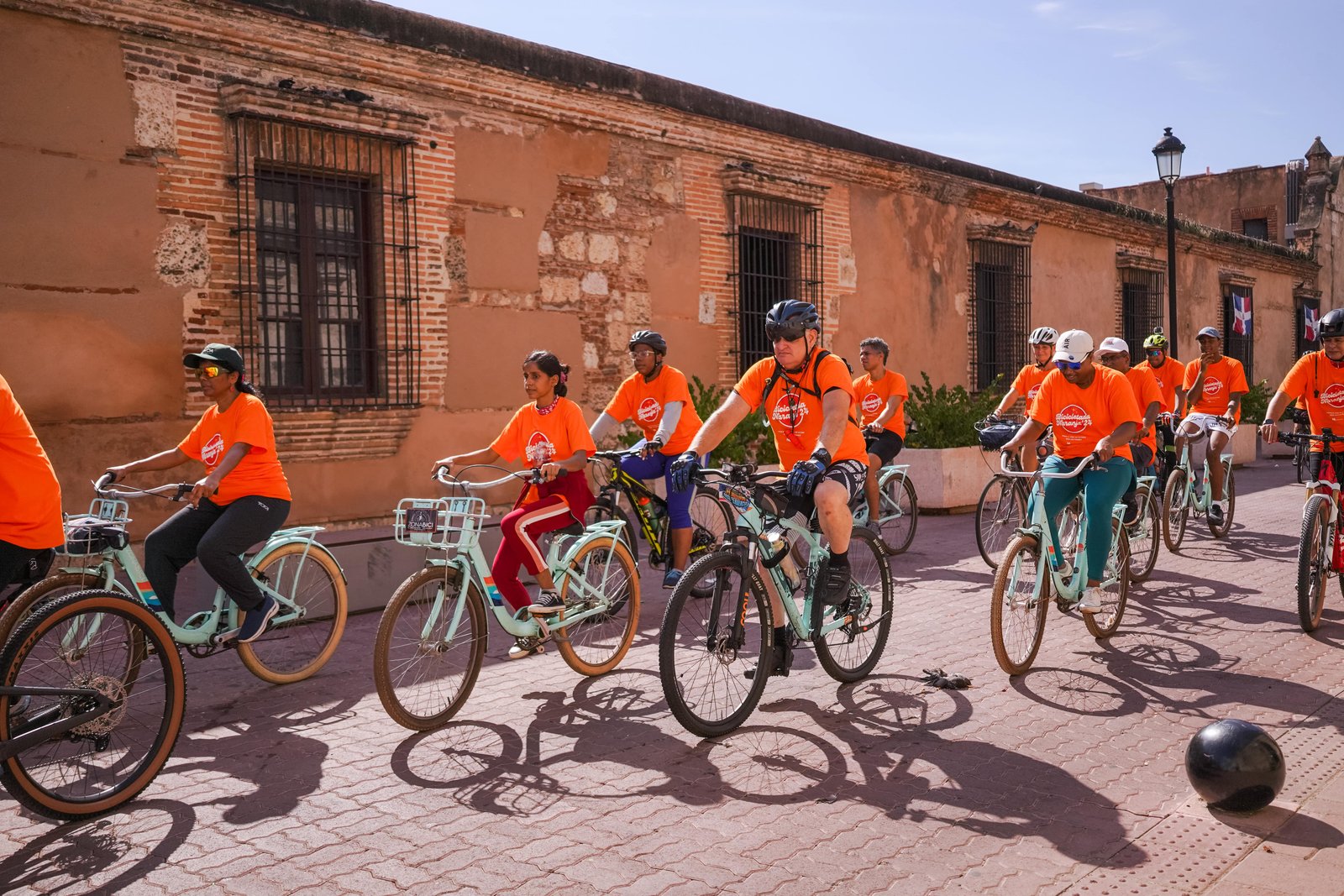 La Embajada del Reino de los Países Bajos realiza la Segunda Edición de la Bicicletada Naranja