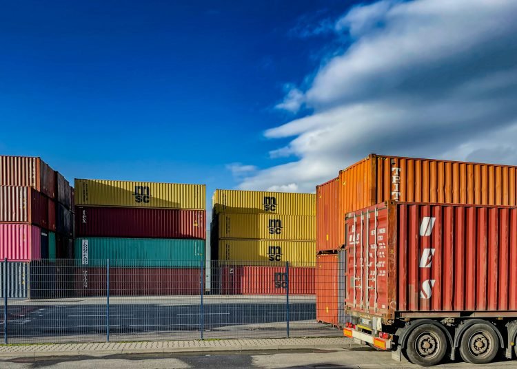 Disminuye un 6.8% importaciones de mercancías en RD en 2023