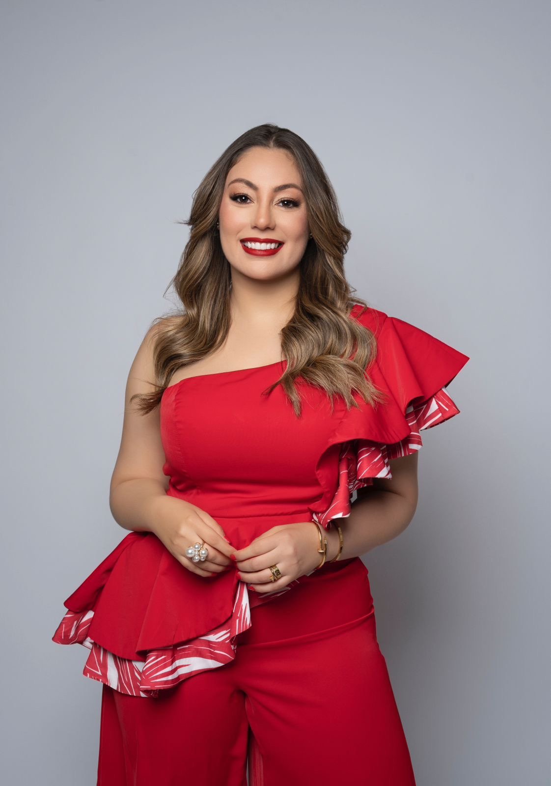 Iluminada Muñoz celebra el primer aniversario de su programa ‘Iluminada, La Entrevista