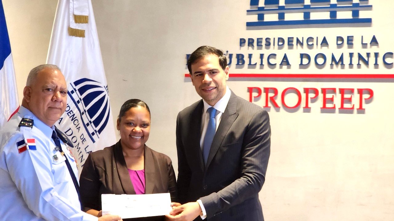 DIGEV y PROPEEP impulsan el emprendimiento juvenil a través del programa Dominicana Digna