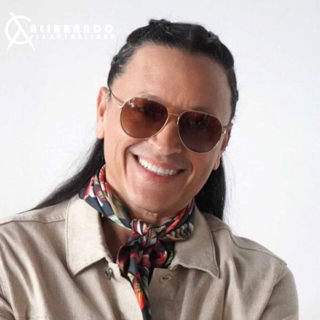 Elvis Crespo presenta demanda de divorcio contra su esposa tras 15 años de casados