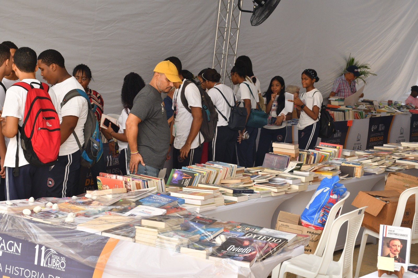 AGN concluye con éxito Feria del Libro de Historia Dominicana