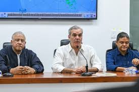 Abinader instruye a organismos a activar sus planes de contingencia ante disturbio tropical